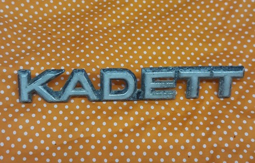 Opel kadett emblem badge - opel,