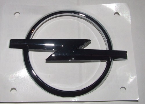 Opel emblem kofferraum - opel,
